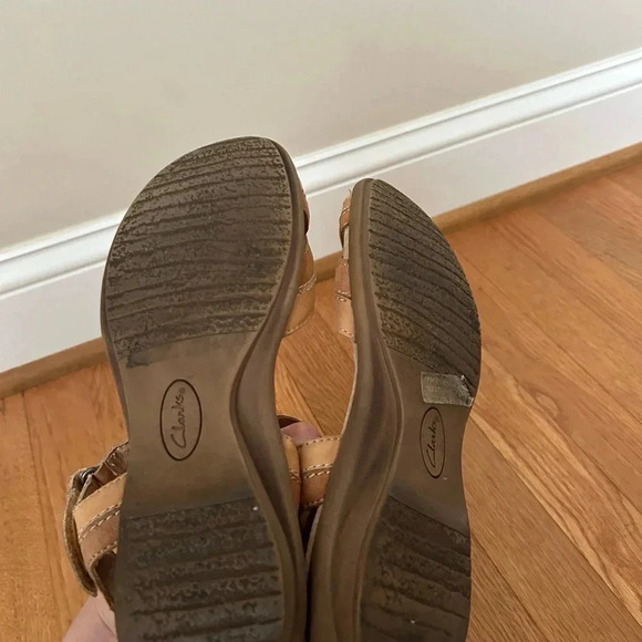 Clarks Reid Timber Wedge Sandal Tan Strappy Open Toe Women’s Size 9 - Picture 5 of 7